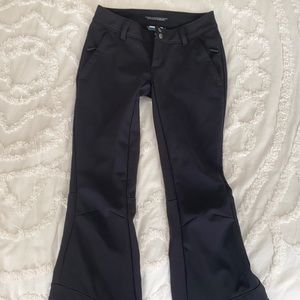 Columbia snow pants in a size 2!